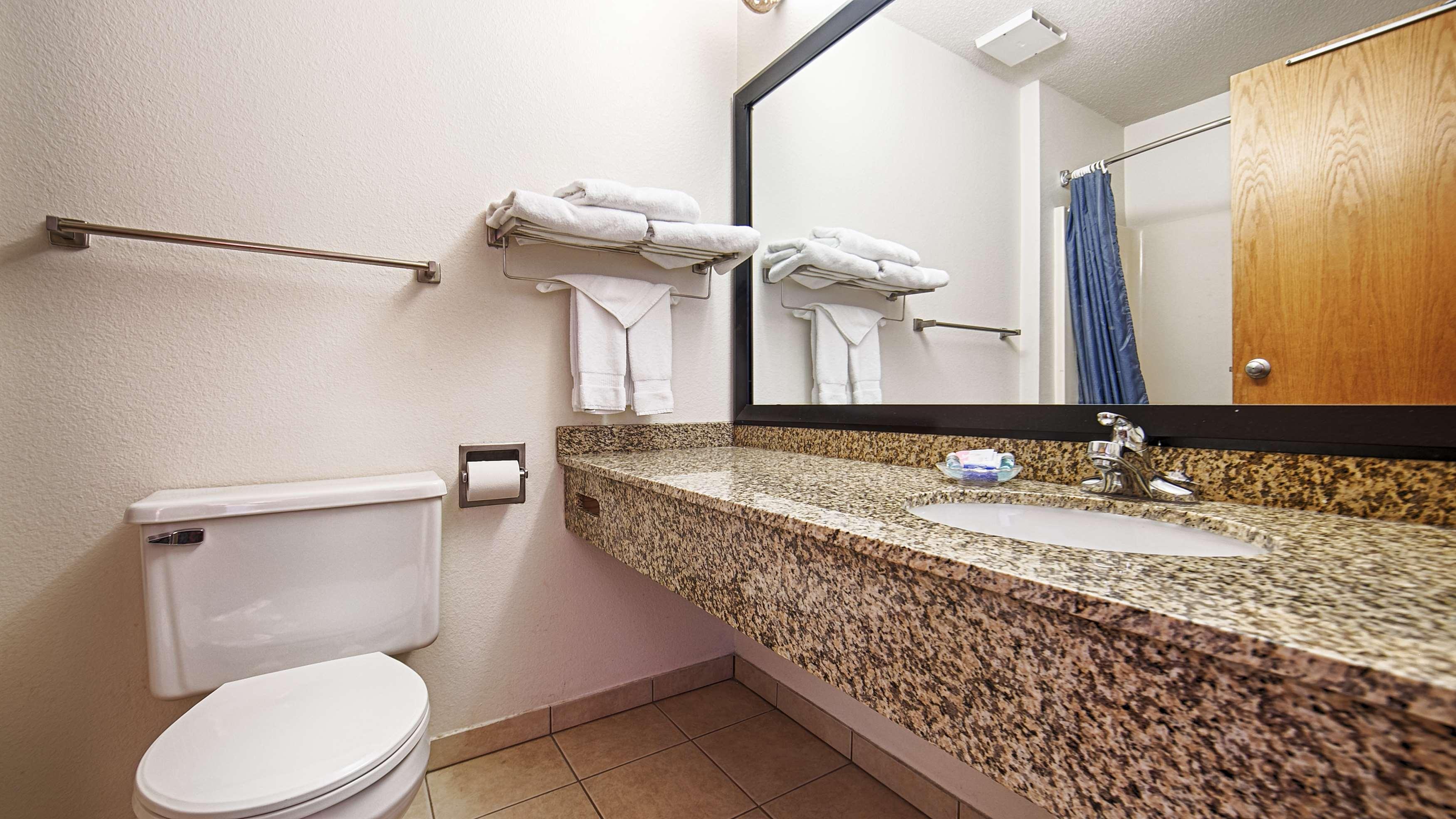 Best Western Of Huron Экстерьер фото